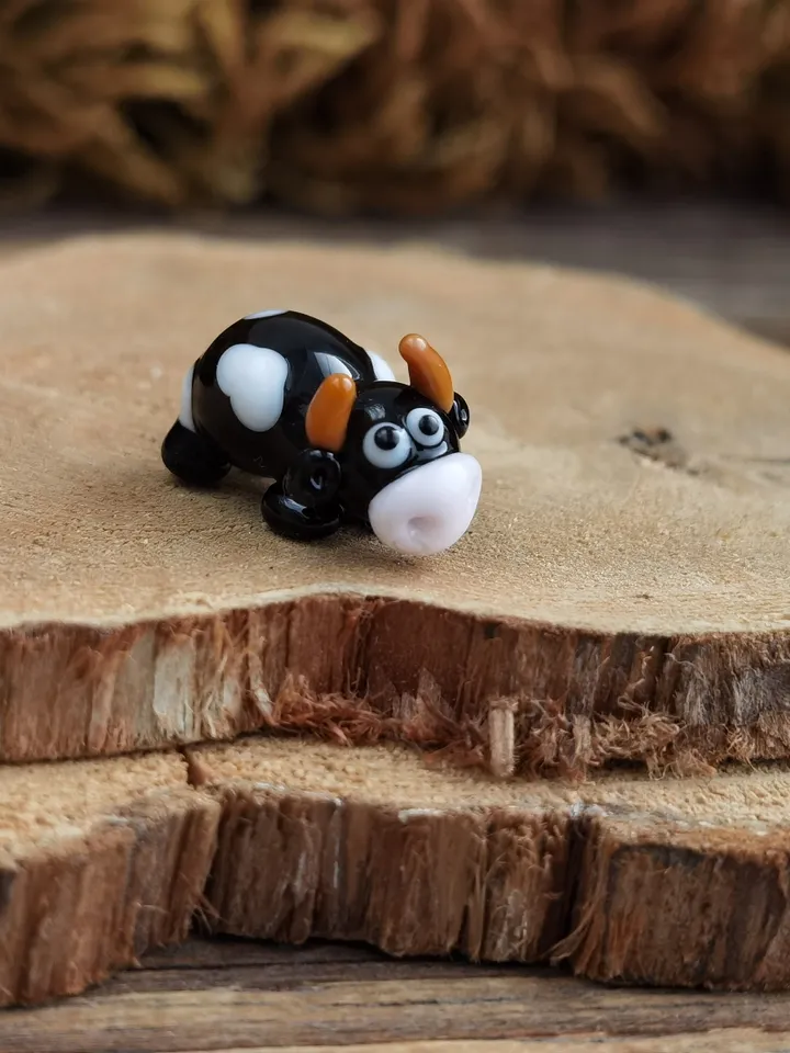 GLASS FIGURINES Cow figurine Glass cow Miniature cow tiny cow Tiny glass animals Farm animals Terrarium figurines Dollhouse miniature Blown