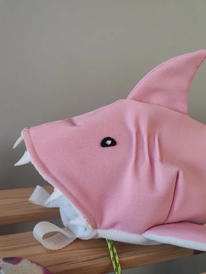 Chalk bag Shark Pink for rock climbing