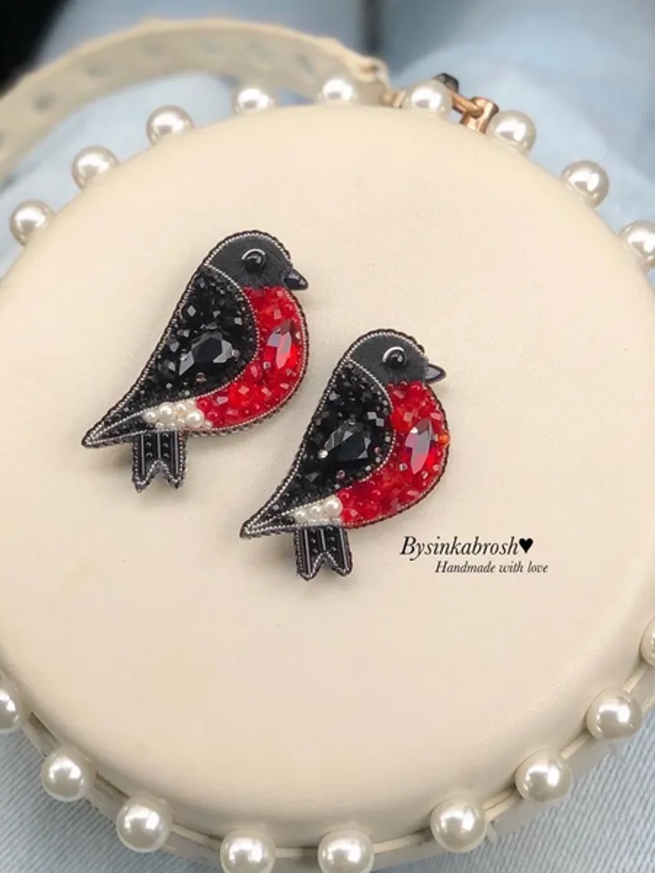 Bullfinch brooch/bird brooch/handmade brooch/handmade jewelry/bird jewelry/bullfinch/gift for her