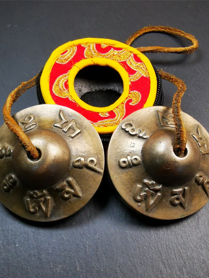 Gandhanra 6.5cm Tibetan Cymbals,Tingsha Bell,Buddhism Ritual Implement,Handmade in Nepal,Om Mani Padme Hum Mantra