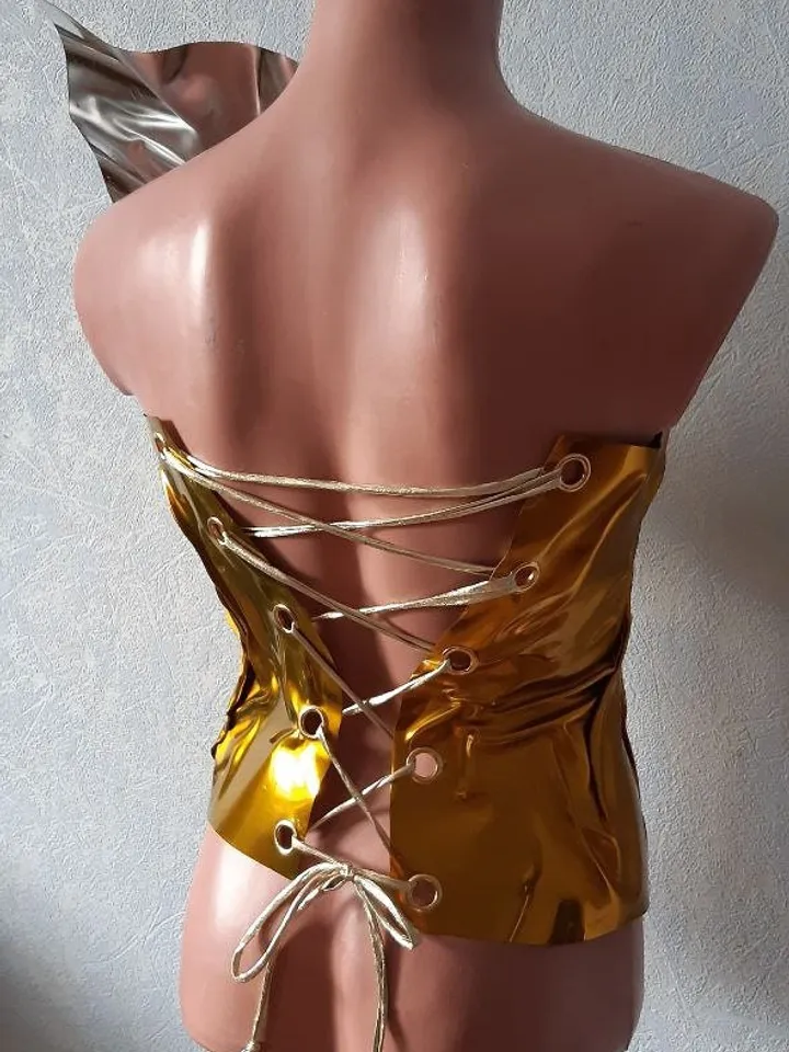 Cuirass Armor StrawberryCostumes-Cosplay-Cuirass-FantasyStrawberry Wolf Armor Chest Suits - Cosplay - Royal - Gold - Chest - Fantasy- Corset