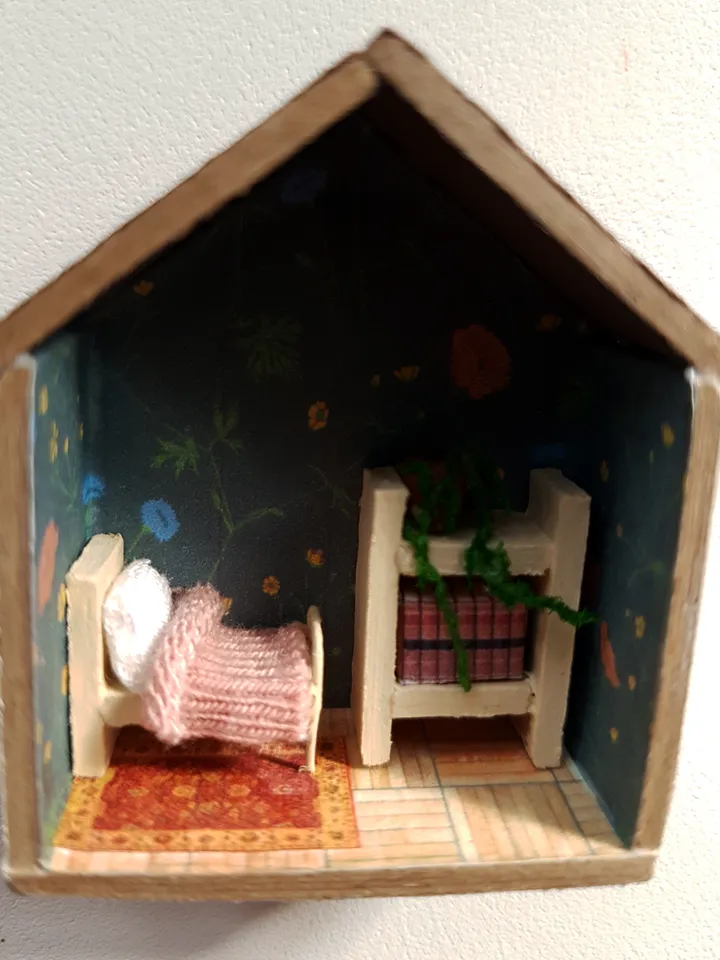 Micro Dollhouse Bedroom Mini with furniture scale 1:100