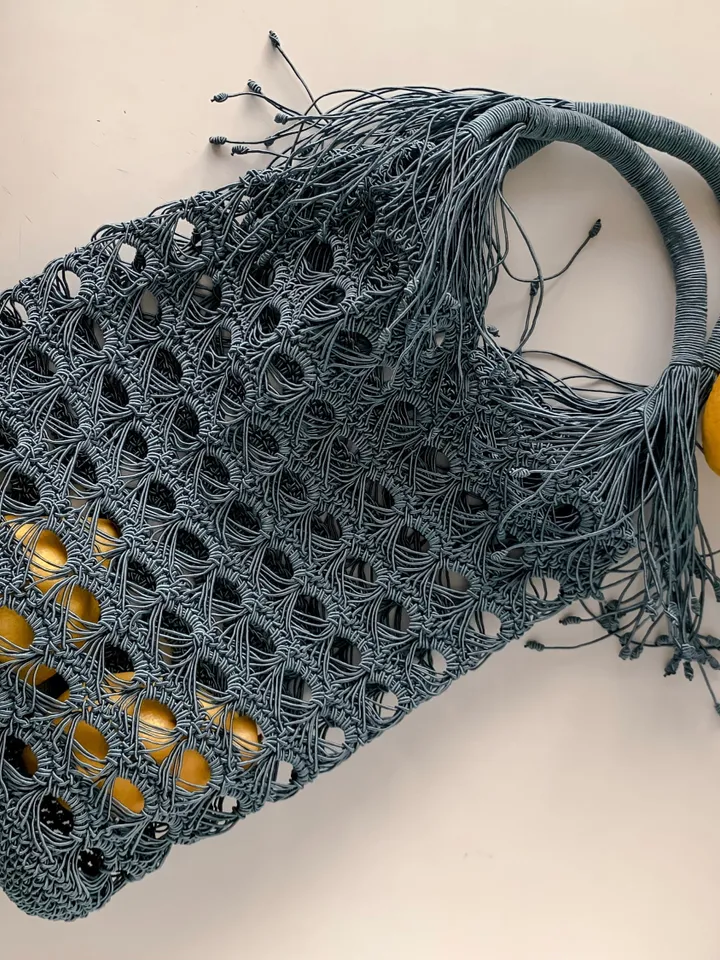 Crochet mesh bag with fringes, net avoska bag, market vegan bag, woven bag, eco friendly bag, macrame purse, zero waist