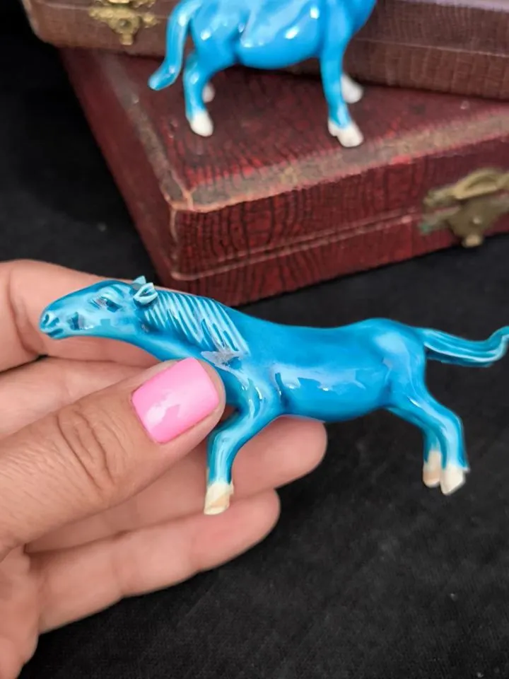 Porcelain horses 4