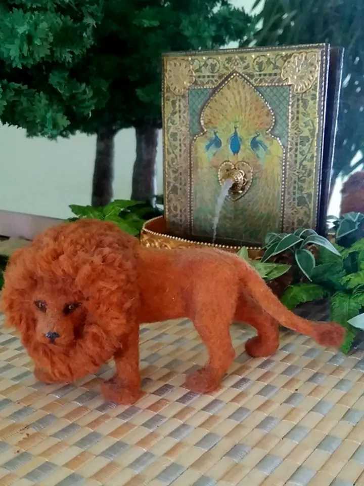 Puppet lion. Miniature. Dollhouse miniature. Handmade.1:12.lion. King of beasts. Puppet miniature.