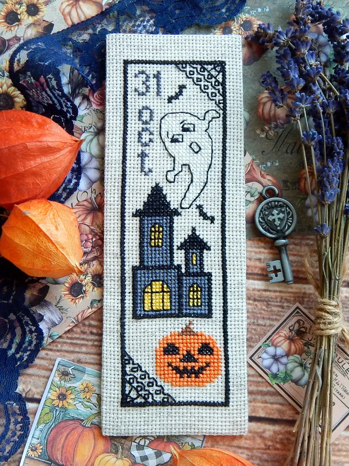 31 October - Castle cross stitch pattern