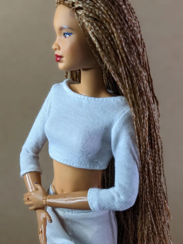 White long-sleeve top for 1/6 scale fashion female dolls