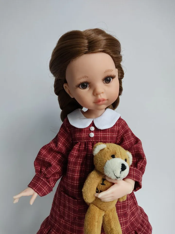 PDF sewing pattern for Paola Reina dolls.