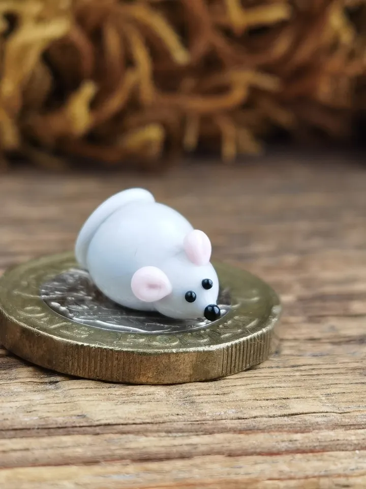 Mini glass figurines wallet mouse glass Mouse figurine Rat gifts Glass rat art miniature mouse Dollhouse miniature animals Tiny mouse