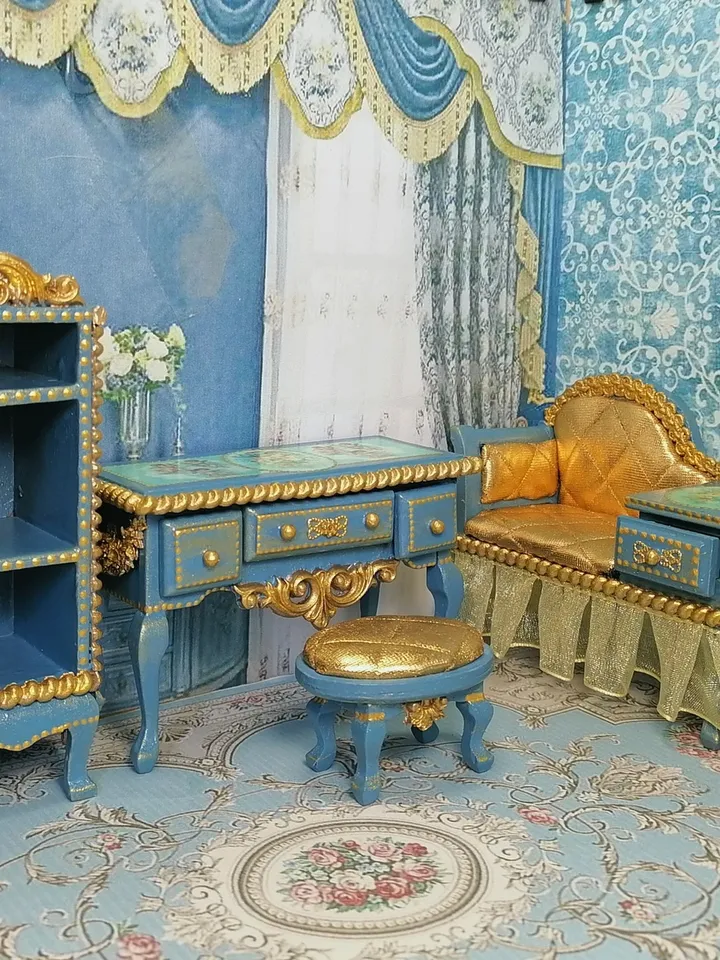 Dollhouse mirror.1:12 scale.