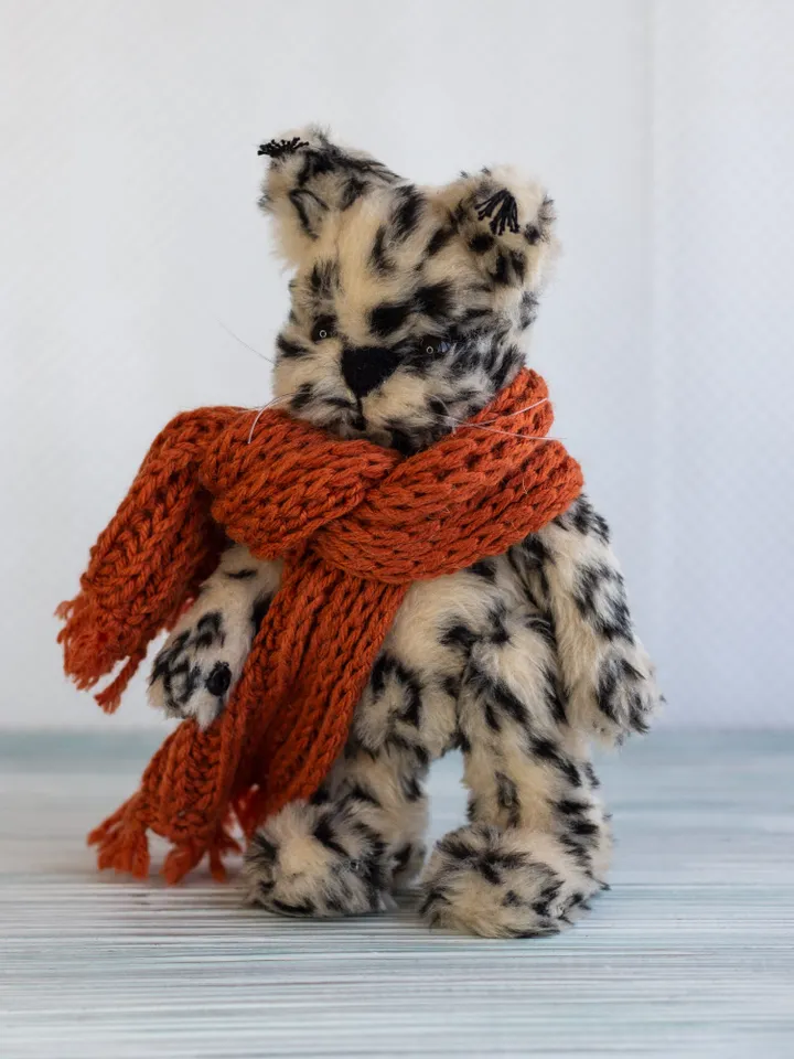 Exclusive Handmade Stuffed Cats toy: A Collectible Soft Animal Gift/ 2 cats together