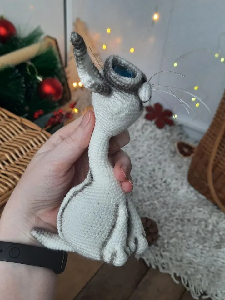 White cat sculpture realistic pet replica 6 inch. Handmade custom interior Sphynx cat toy for house decor. Blue eyes