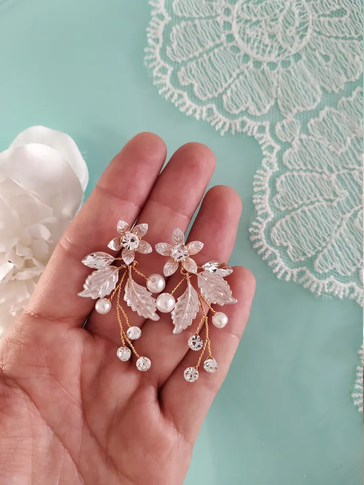 Silver Gold Swarovski Crystal Bridal Earrings Floral Leaf Wedding Earrings Boho Wedding Earrings Boho Bridal Earrings Beads Pearl Jewelry