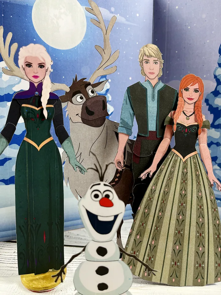Frozen doll house with paper dolls