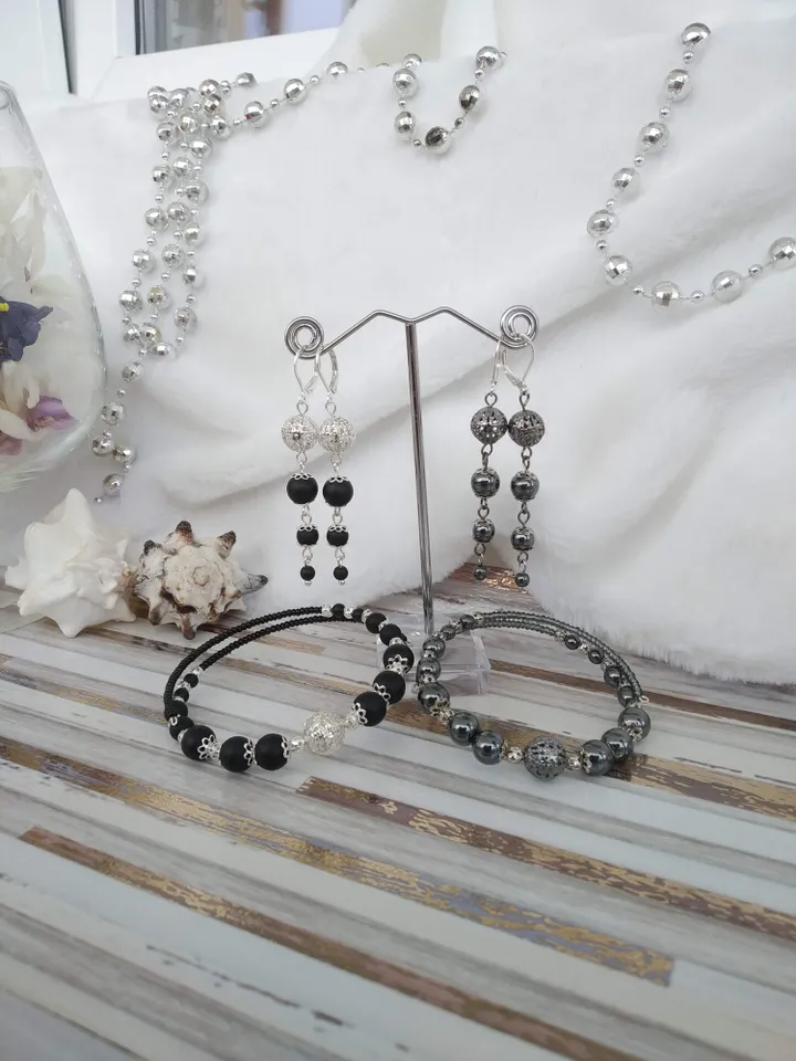 Handmade luxury bee necklace, silver bee pendant, statement bee jewelry, bee gift for her, long bee necklace