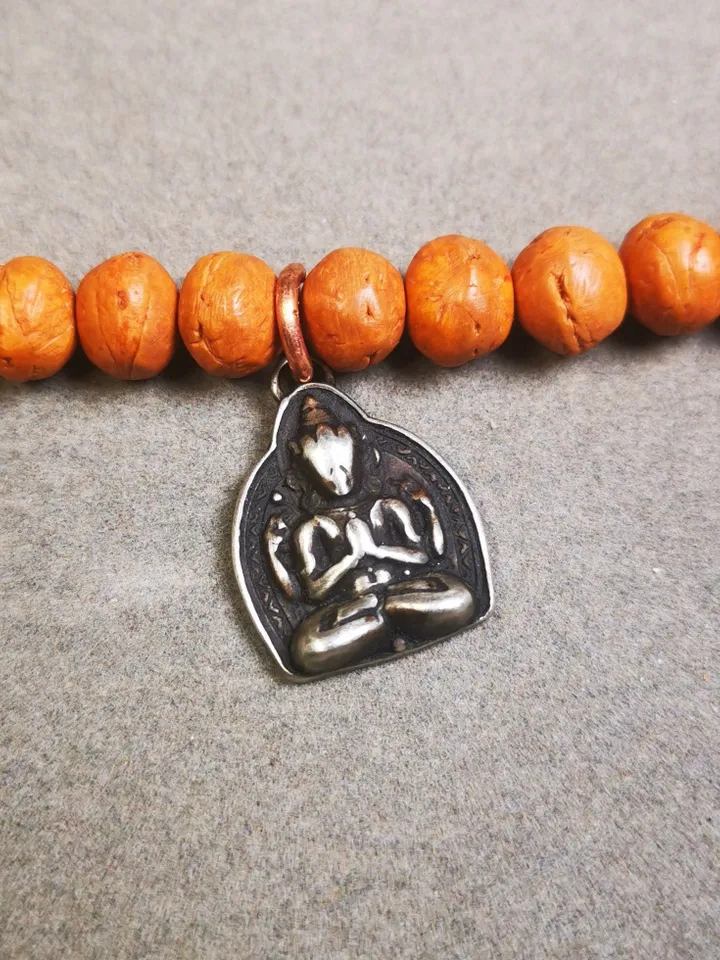 Gandhanra Handmade Tibetan Mala Pendant,Small Chenrezig Amulet for Prayer Beads,Bag Hanging,0.87&quot; × 0.67&quot;