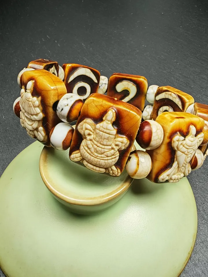 Gandhanra Tibetan Dzi Agate Ashtamangala Bracelet | Eight Auspicious Guardian Symbols | Blessed from Derge Tibet
