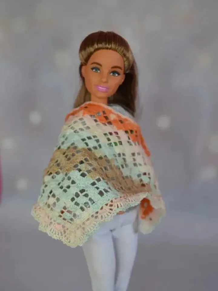 Clothes for Barbie type dolls, shawl for dolls 28-30cm.