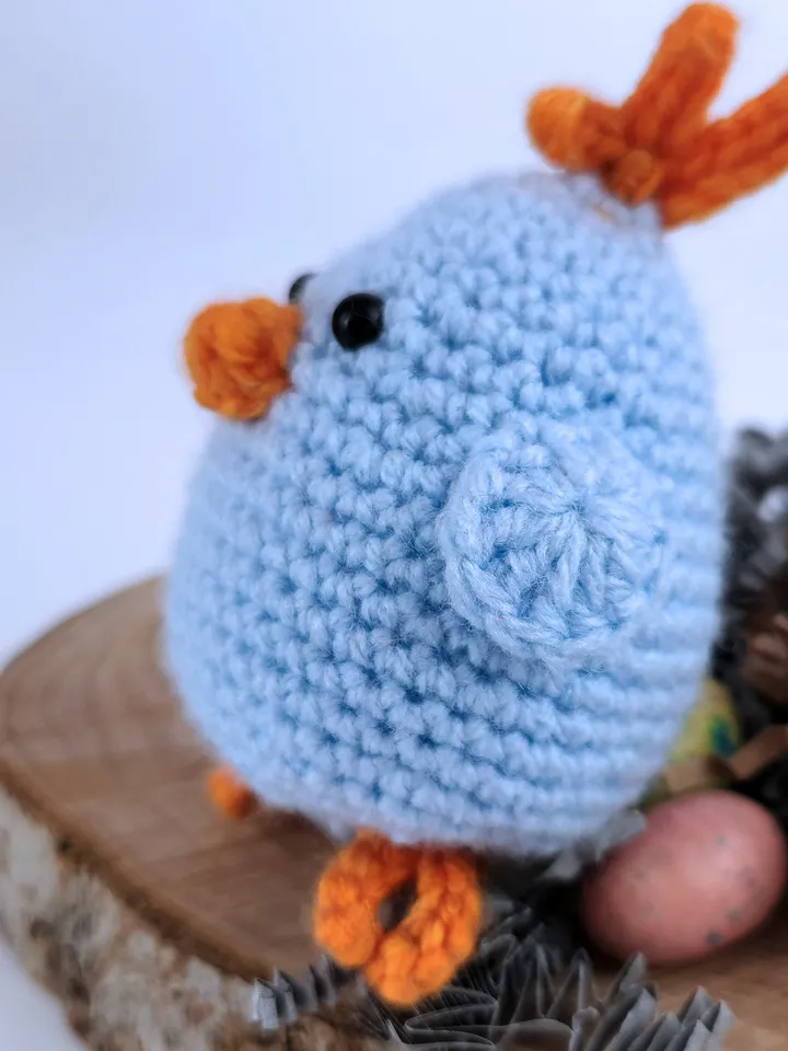 Beginner-Friendly Easter Chick Crochet Pattern - Charming Table Decoration