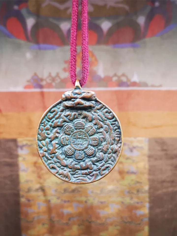 Gandhanra Acient Tibetan Buddhist Amulet,Melong Mirror,Calendar Badge,SIPAHO(srid pa ho),Unique 2 Sided Pattern,1.89&quot;