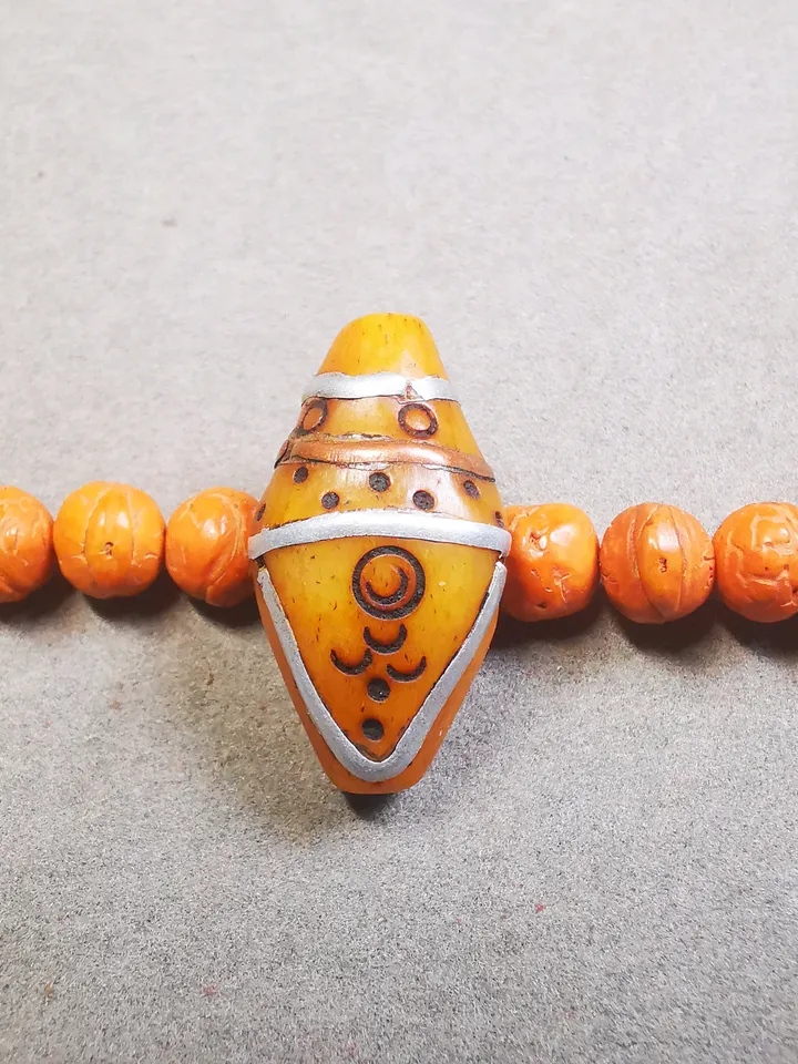 Gandhanra Bone Carved Tibetan Niang La Tsa Tsa Statue,Stupa Amulet,Pagoda Pendant