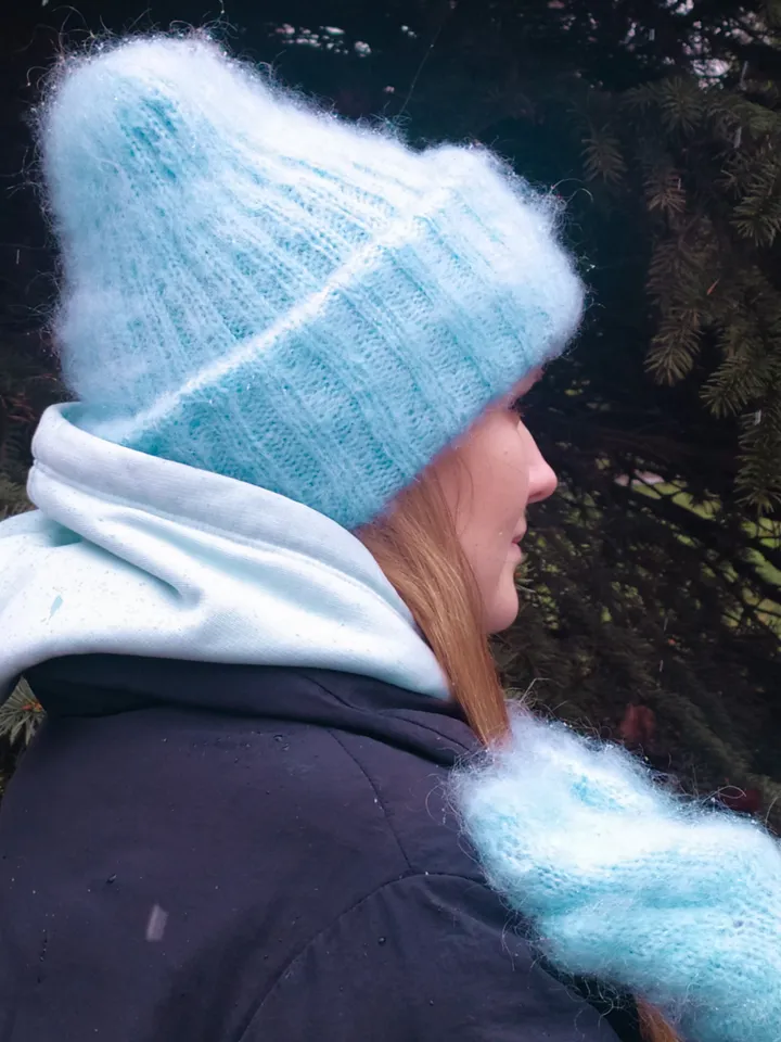 Fluffy knitted hat and mittens