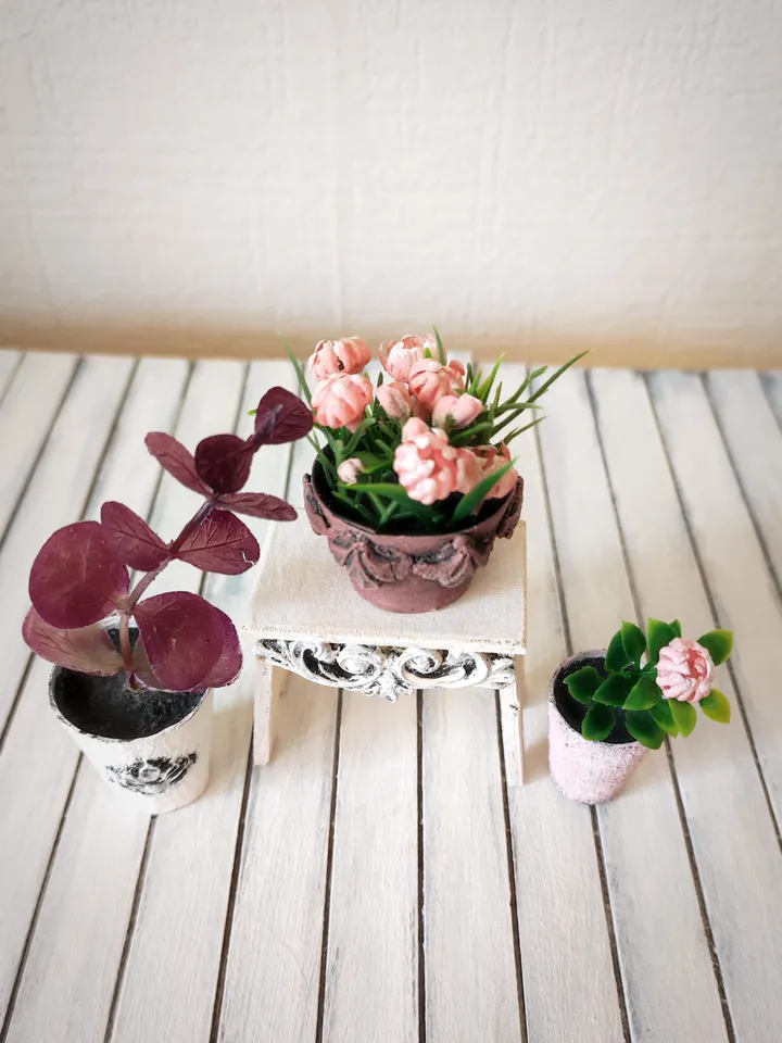 Miniature Potted House Plants with Shelf for Dolls and Dollhouses 1/6 Scale
