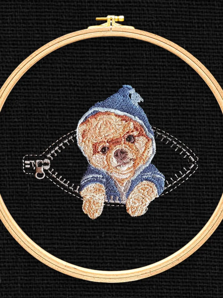 Spitz in a zipper pocket Miniature realistic machine embroidery design Pet design Dog realistic pattern spitz embroidery pattern