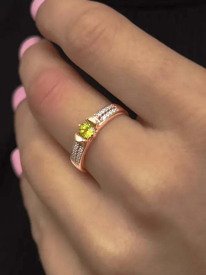 Ring made of 925 silver, jewelry gold women's with natural chrysolite and cubic zirconia