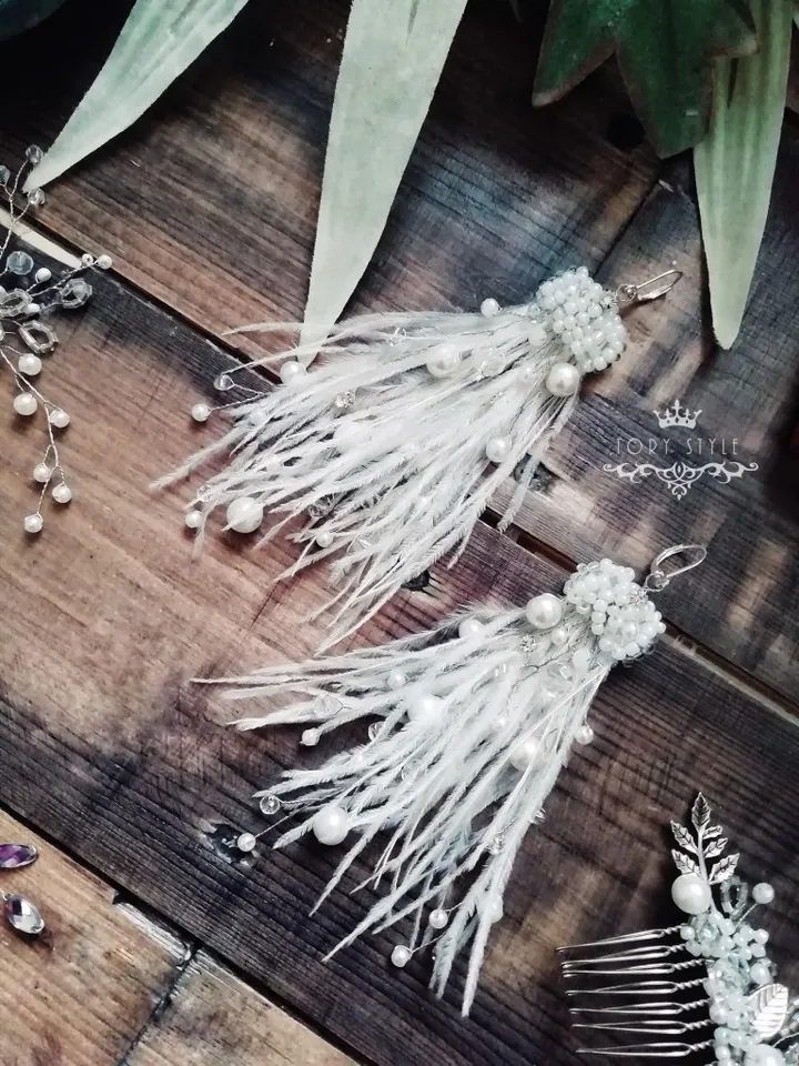 Wedding earrings, Feather Earrings, Earrings for bride, Long earrings, White long earrings, Bridal earrings, white feather earrings