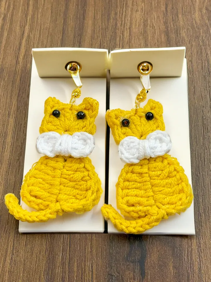 Crochet Cat Earrings Tutorial - Easy Handmade Micro Crochet Jewelry - Unique Present for Cat Lovers and DIY Enthusiasts