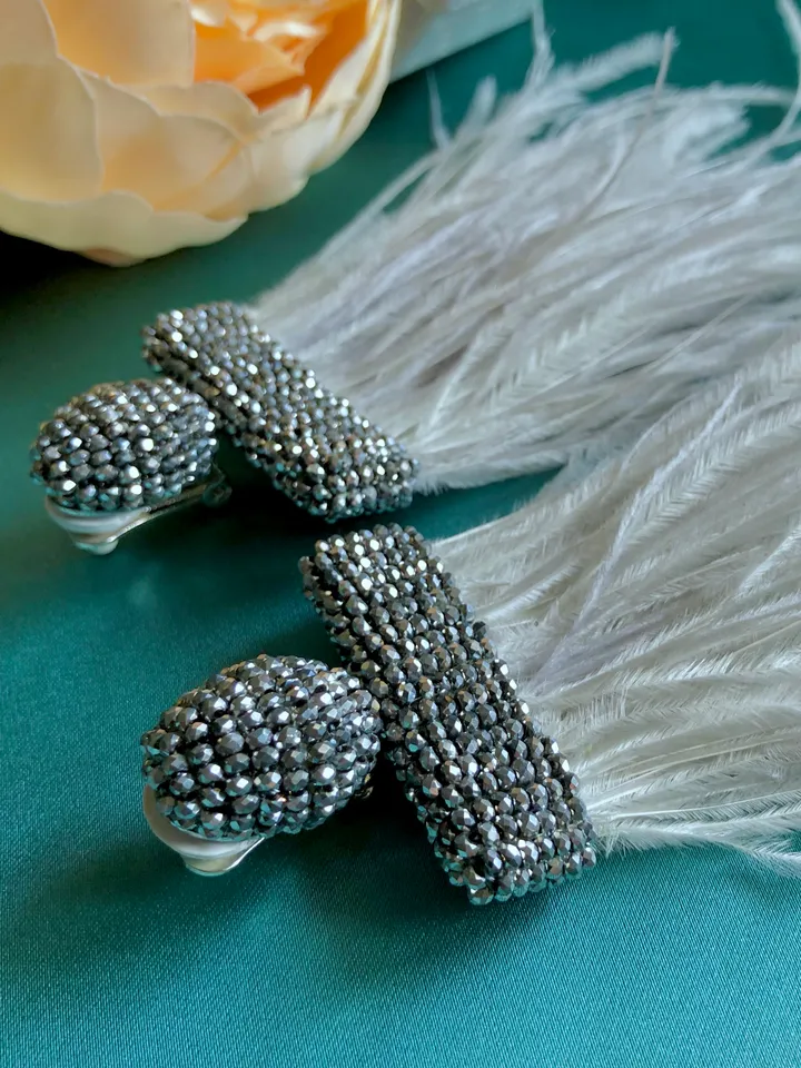 Feathers Beaded Earrings clip-on