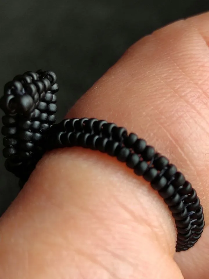 PDF tutorial - Beaded Bat ring
