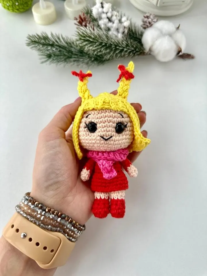 Christmas Crochet pattern green villian, Cindy, dog Max - Amigurumi patterns christmas thief - Pdf English tutorial - New year ornaments