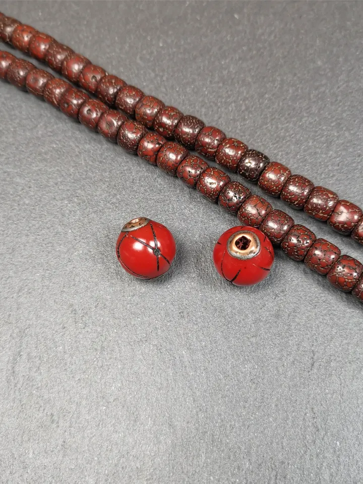 Gandhanra Handmade 1 Pair of Red Plastic Spacer Beads,Marker Beads for Mala Necklace,Prayer Beads Accessories,0.6&quot; × 0.6&quot;