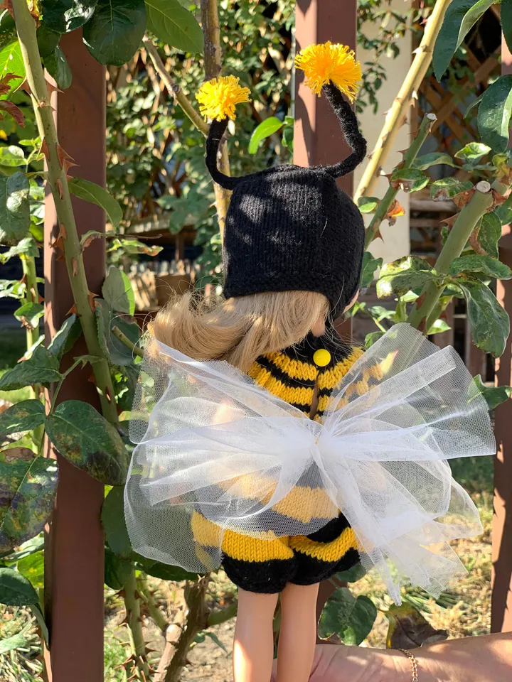 PDF Knitting Pattern Tutorial Bee Costume Jumpsuit with Cap for Paola Reina doll (13"/32 cm) eng