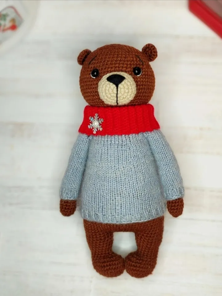 Plush brown teddy bear toy
