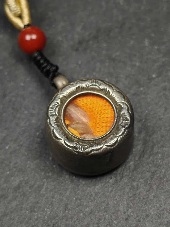 Gandhanra Antique Handmade Gau Ghau Shrine, Mini Tibetan Buddhist Altar Amulet Pendant