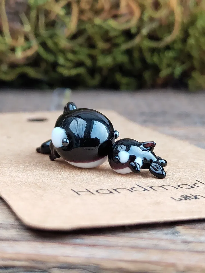 GLASS FIGURINES Orca whale figurine miniature orca figurine Tiny glass animals Miniature animals Blown glass art Terrarium Dollhouse