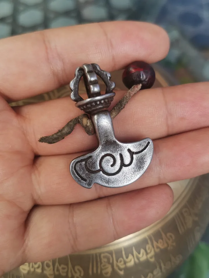 Gandhanra Antique Tibetan Amulet Pendant,Kartika(knife of the dakinis), Trantic Buddhism Dharma, Made of Thunder Iron