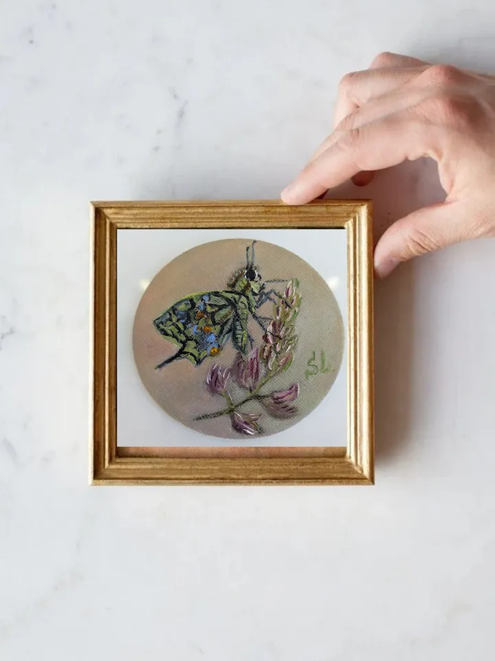 Butterfly Miniature Set Oil Painting Magnetic Round Canvas 3 Inch
