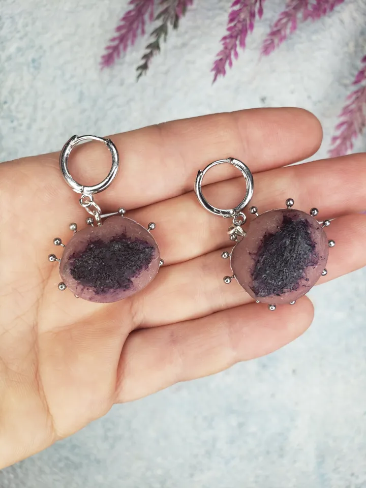 Only to be custom made (orders being taken for the middle of February 2025, message me on Instagram if you'd like to order)Pinhead Lips earrings, stainless steel