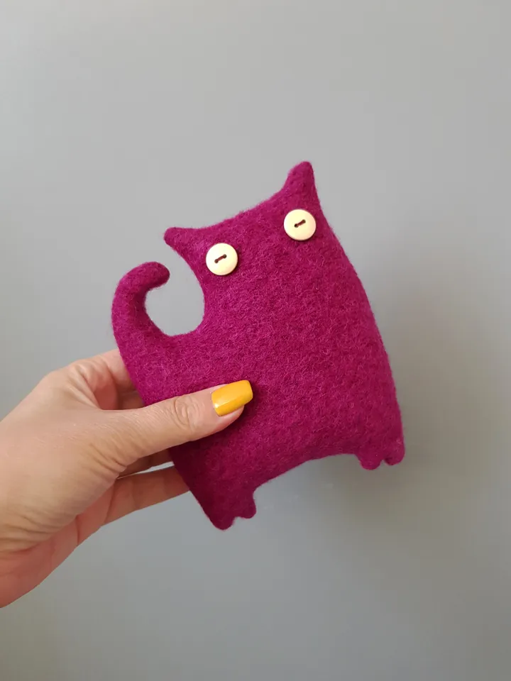 Pink cat sewing pattern pdf tutorial in English, animal doll pattern, stuffed animal sewing diy