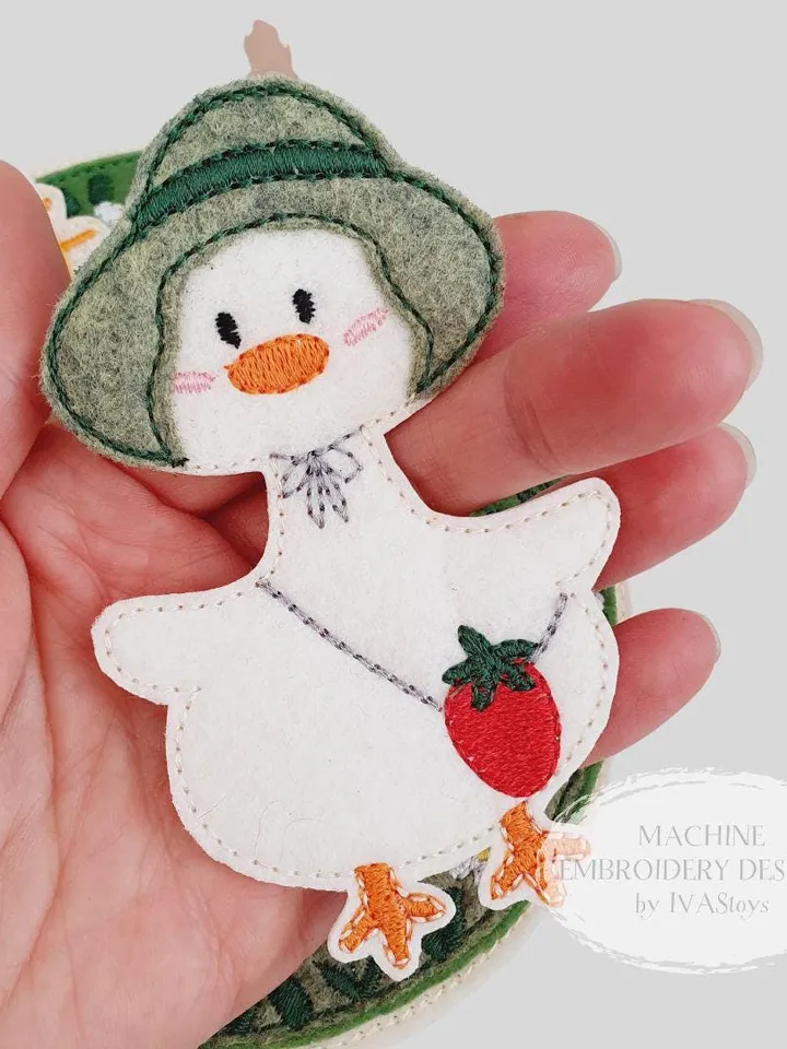 ITH Goose Handbag Embroidery Design & Play Guide PDF, Felt Bird Purse Pattern for Kids, 5x7 Hoop Toy File