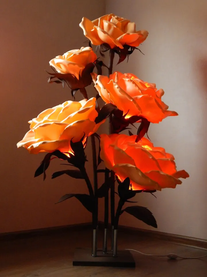 floor lamp, floor lamp roses, large flowers, flowers roses, luminous , lumino rosesus flowers, floor lamp for the bedroom. floor lamp