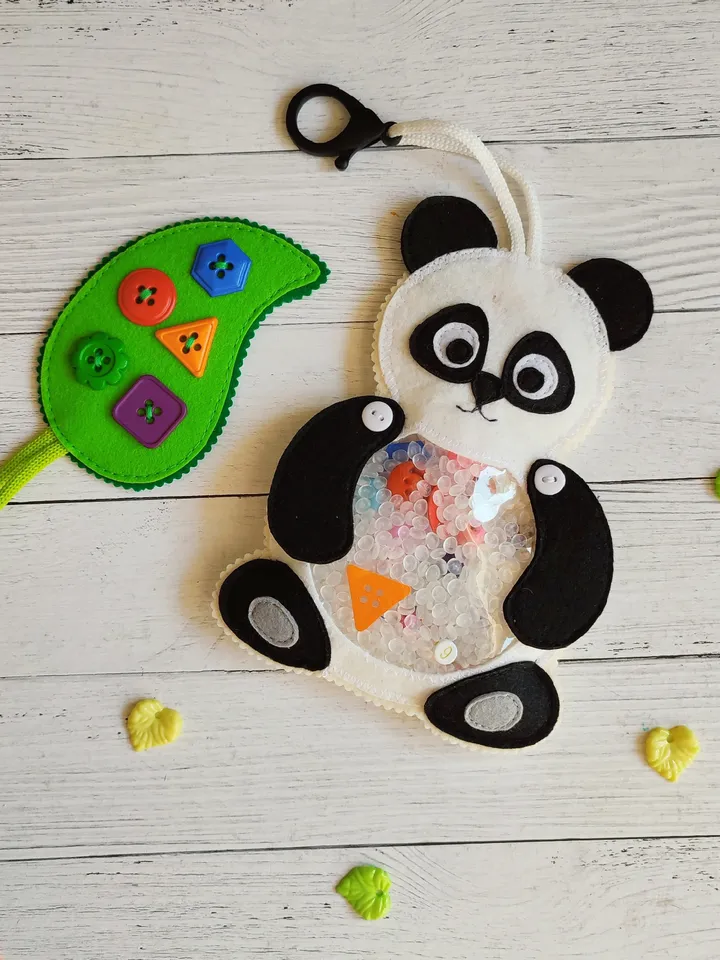Panda I spy bag pattern & tutorial, I spy game felt pattern, Montessori travel toys, Autism sensory toys PDF, Felt Sewing pattern baby
