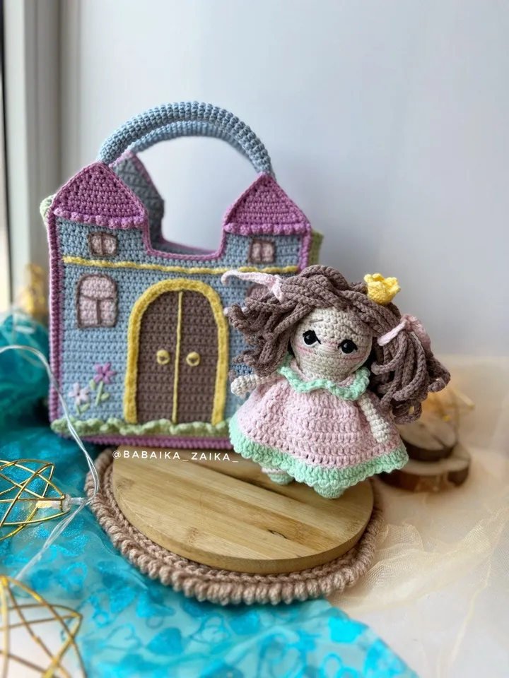 PDF Crochet Pattern Castle for a Princess, Amigurumi doll pattern, Crochet castle, Cute doll, Doll pattern, Amigurumi doll