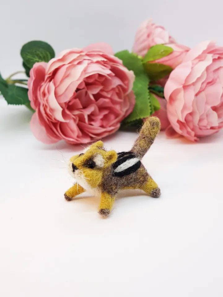 Cashew the chipmunk, miniature needle felted animal, gift for her, tiny chipmunk, made to order