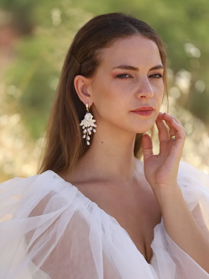 LORA // Boho Wedding Earrings, Freshwater Pearl Chandelier Bridal Earrings, Porcelain Flowers Wedding Jewelry Set, Floral Statement Earrings