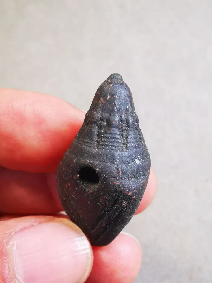 Gandhanra Old Tibetan Niang La Tsa Tsa Statue Amulet, Made of Tibetan Herbal,Small Stupa,Pagoda Pendant,50 Years Old